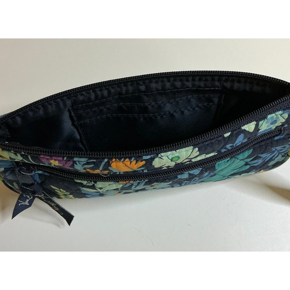Vera Bradley Wristlet Clutch Midnight Blues Floral Pattern Zip Pouch - Picture 4 of 5